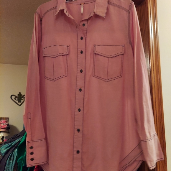 Free people lightweight button down shirt! - Picture 1 of 5